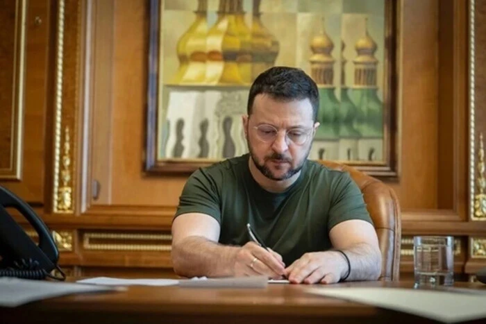 Zeleński wprowadził sankcje przeciwko Mośijczukowi i synowi Bohusłajewa