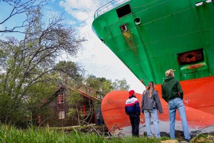 A man woke up and saw a gigantic ship by his porch