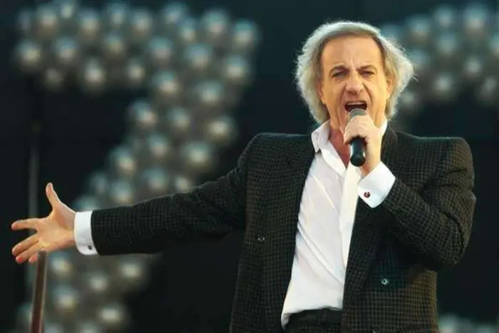 Yermak congratulated the singer on his 80th birthday