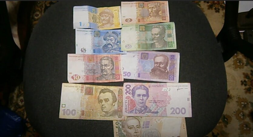 Stara 5-hrywna banknot przyniosła 17 tysięcy: za jakie banknoty dają szalone pieniądze