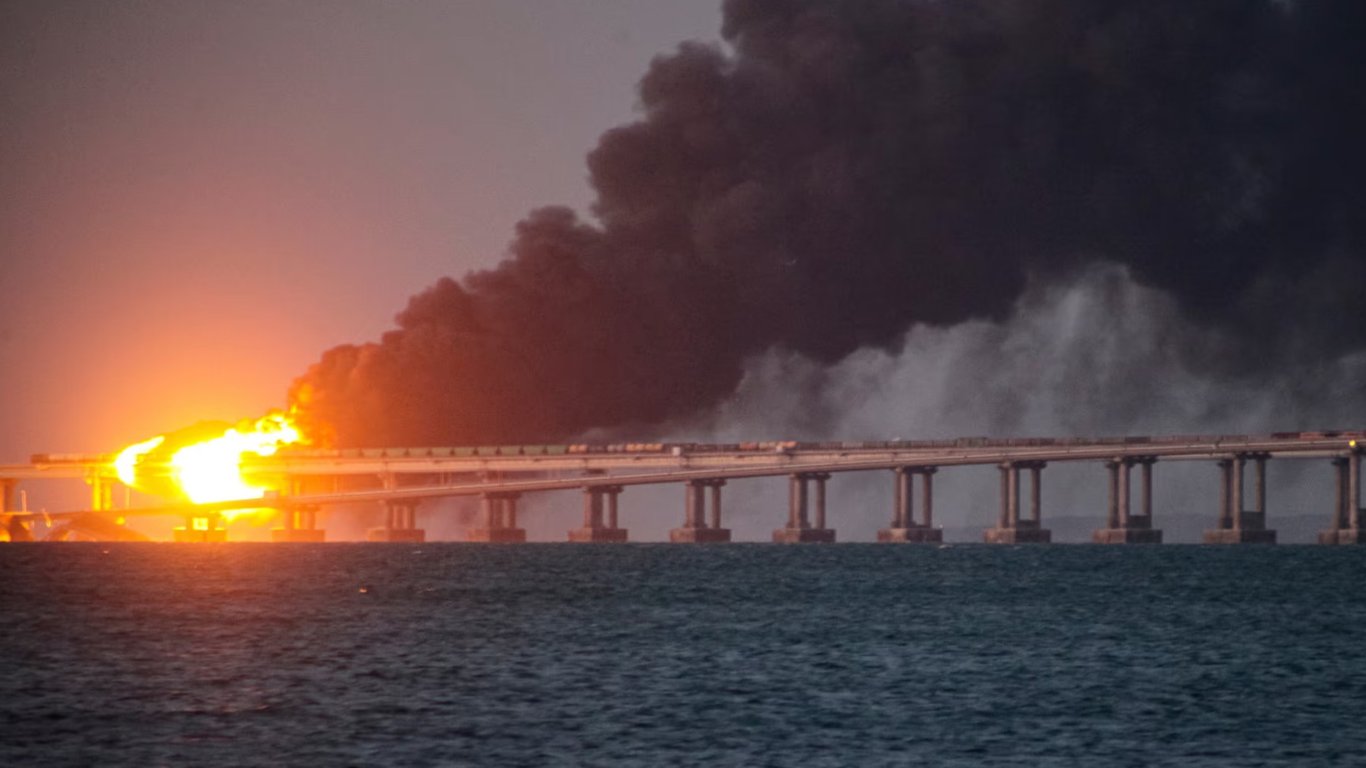 Diversion near the Crimean Bridge - what are the consequences