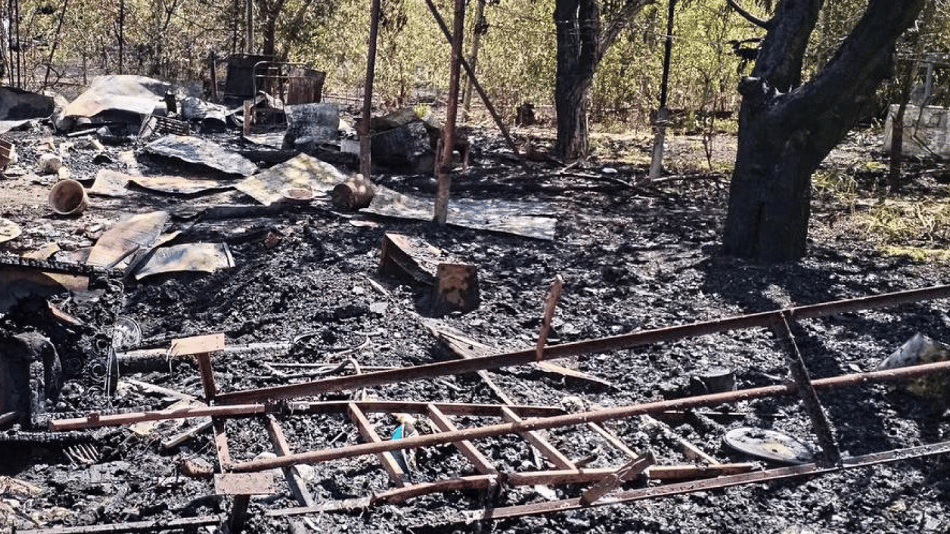 Пожар в Одесской области — горели заброшенные постройки и сухая трава