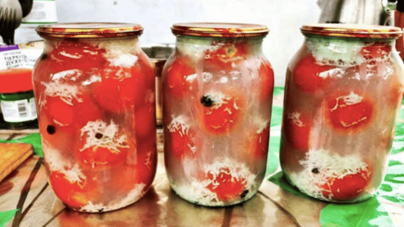 Tomaten für den Winter - Großmutter nannte sie 'Winterfund'