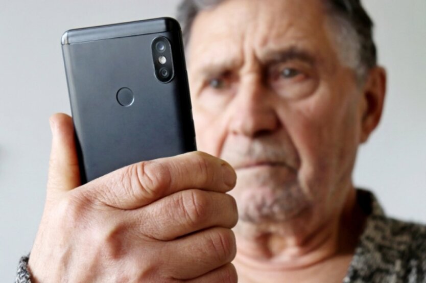 Ein Teil der Rentner wird Zahlungen auf die Karte verlieren: Die Pensionskasse nannte die, die im Risiko sind